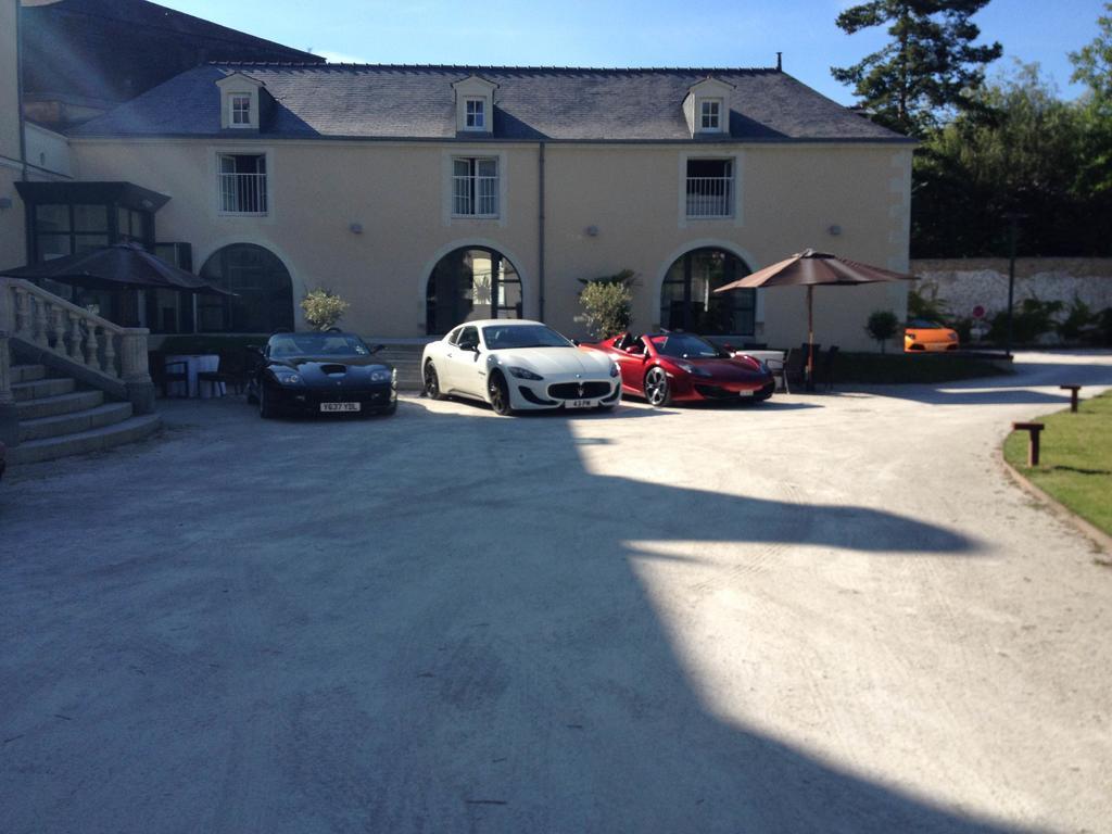 Hôtel Le Saint Martin Sablé-sur-Sarthe Exterior foto